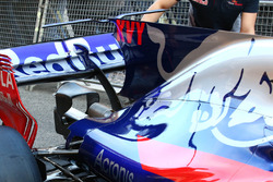 Scuderia Toro Rosso STR12, detail