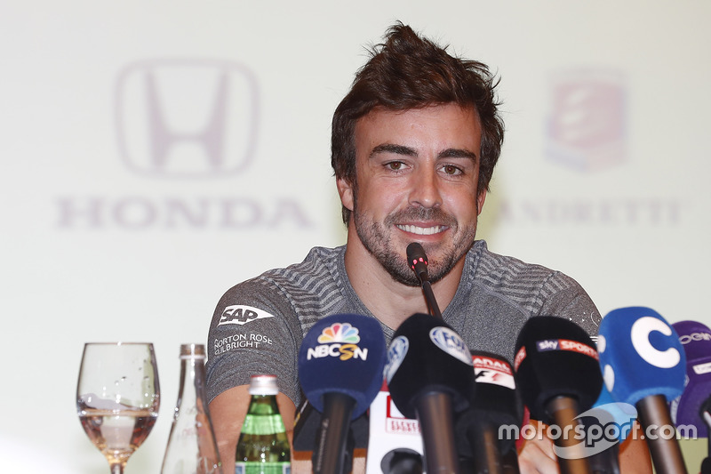 Fernando Alonso announces his deal to race in the 2017 Indianapolis 500 in an Andretti Autosport run