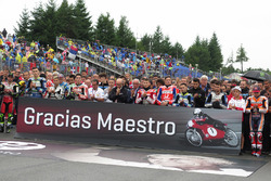 Rijders eren Angel Nieto
