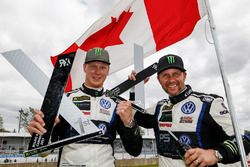 Winnaar Johan Kristoffersson, Volkswagen Team Sweden, tweede Petter Solberg, PSRX Volkswagen Sweden 