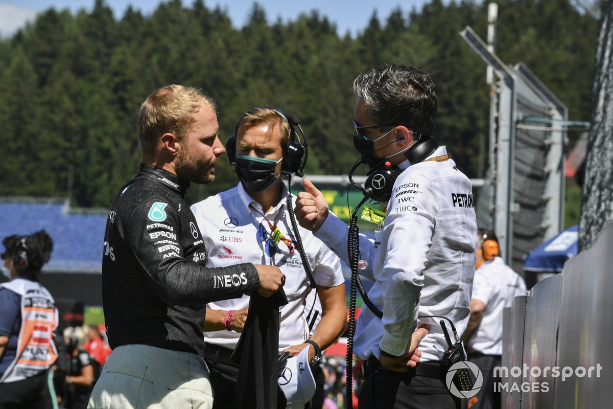 Valtteri Bottas, Mercedes-AMG Petronas F1 on the grid