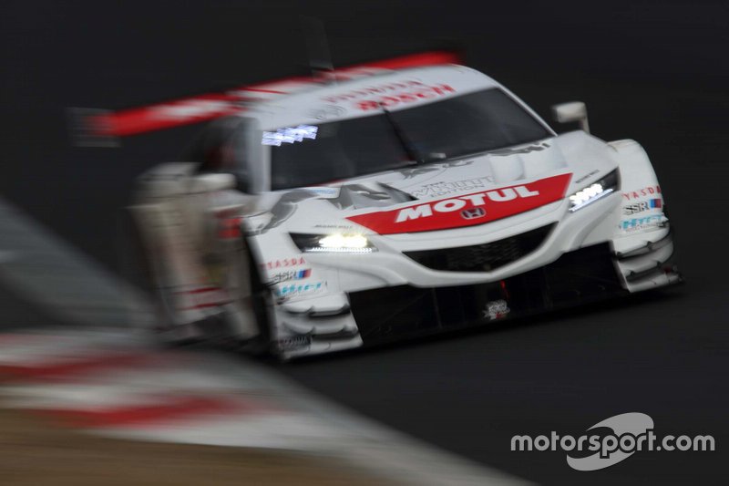 #16 MOTUL MUGEN NSX-GT