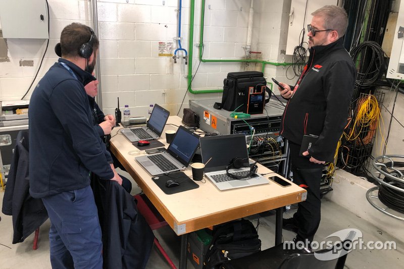 Personale FOM ai test di F1 a Barcellona