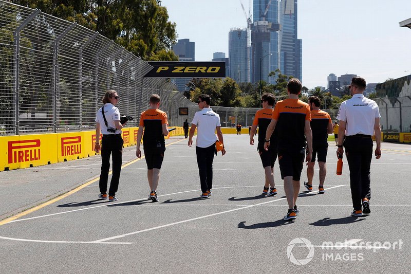 Team Mclaren in pista