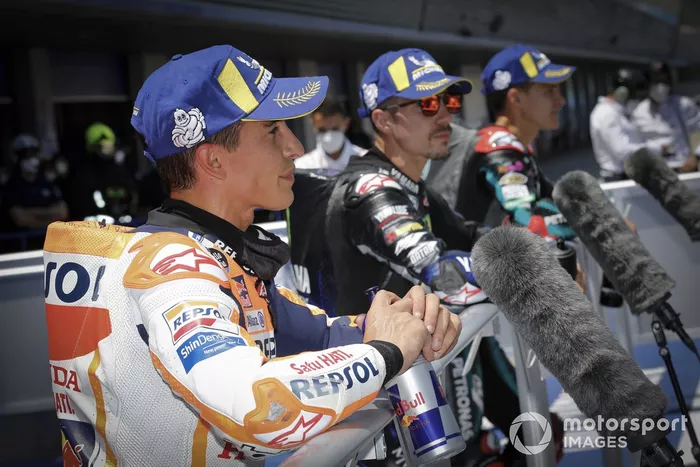 Ganador de la pole Fabio Quartararo, Petronas Yamaha SRT, segundo Maverick Viñales, Yamaha Factory Racing, tercero Marc Márquez, Repsol Honda Team