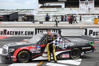 Race winner Brandon Jones, Kyle Busch Motorsports, Toyota Tundra DuPont Air Filtration