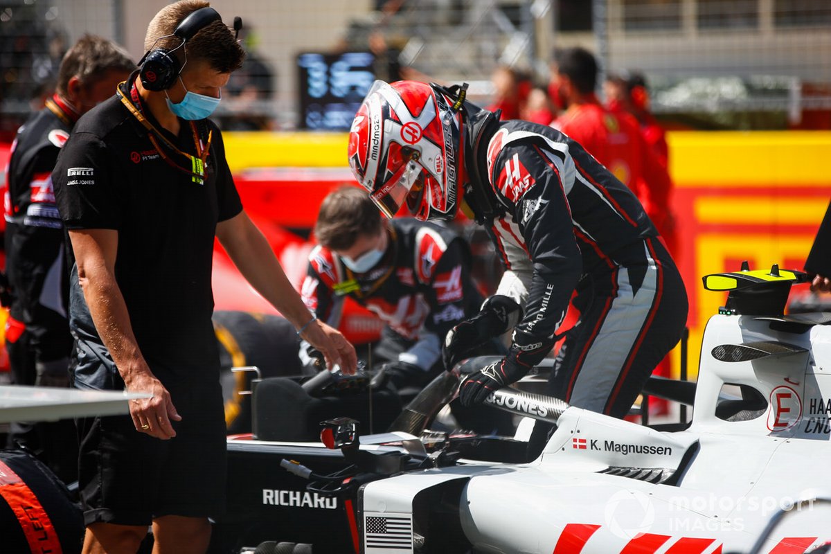 Kevin Magnussen, Haas F1, sulla griglia di partenza