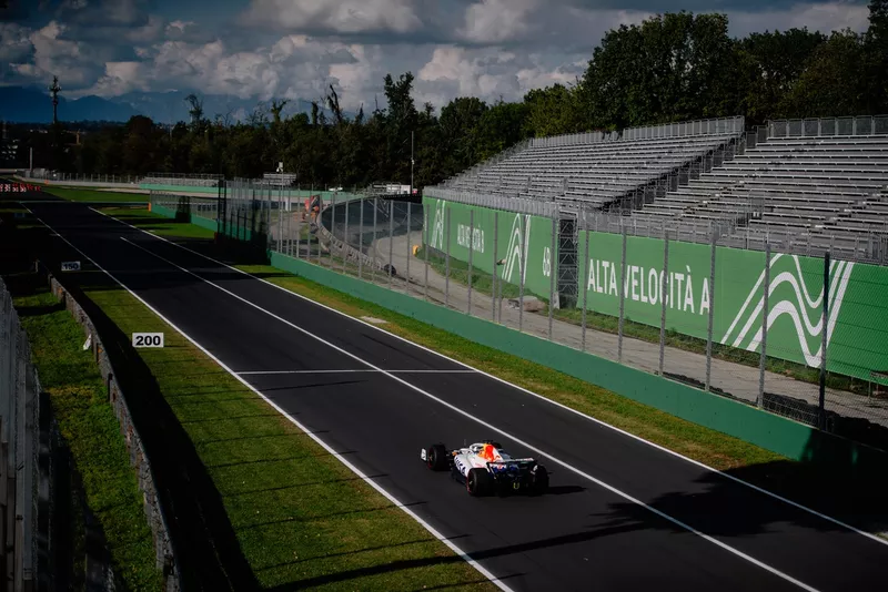 Isack Hadjar, Racing Bulls, essais Pirelli Monza