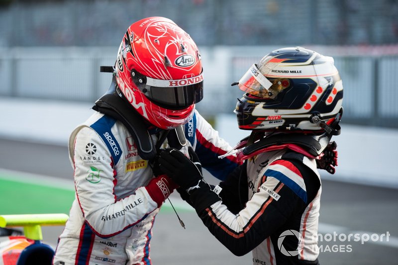 Nobuharu Matsushita, Carlin e Nyck De Vries, ART Grand Prix