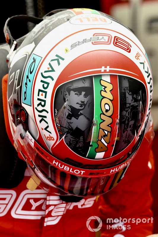 Шлем Шарля Леклера, Ferrari