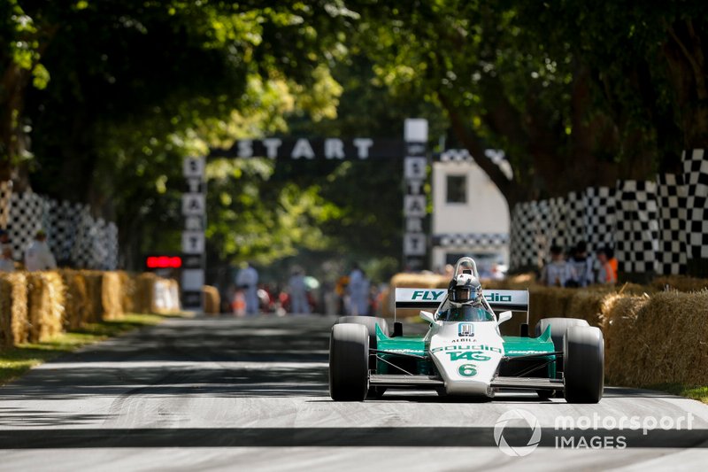 Williams-Cosworth FW08