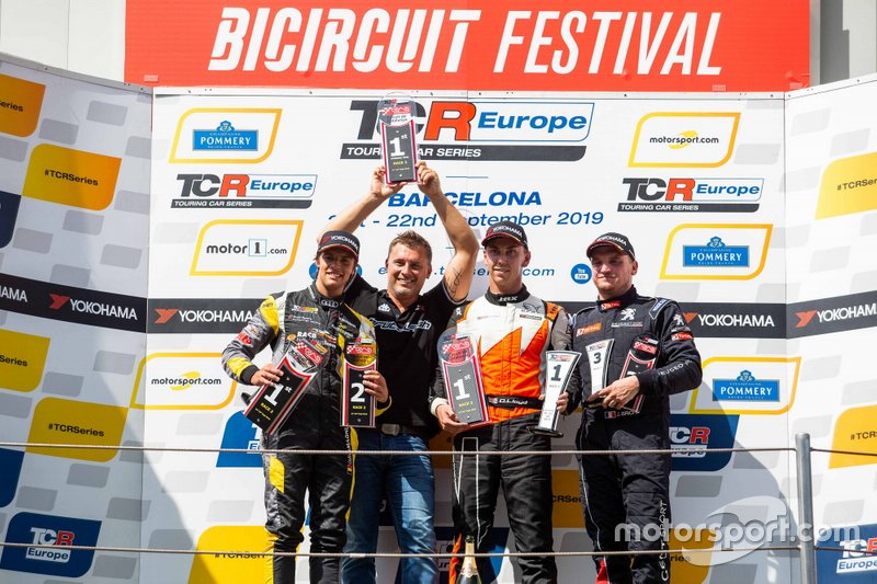 Podio: il vincitore della gara Daniel Lloyd, Brutal Fish Racing Team Honda Civic Type R, secondo classificato Gilles Magnus, Comtoyou Racing Audi RS 3 LMS, terzo classificato Julien Briché, JSB Compétition Peugeot 308 TCR
