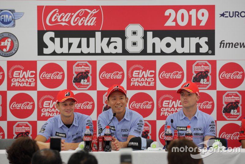 中須賀克行、アレックス・ロウズ、マイケル・ファン・デル・マーク(YAMAHA FACTORY RACING TEAM)