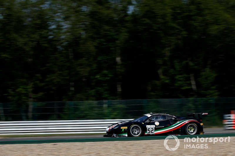 #52 AF Corse Ferrari 488 GT3: Niek Hommerson, Louis Machiels, Andrea Bertolini, Toni Vilander