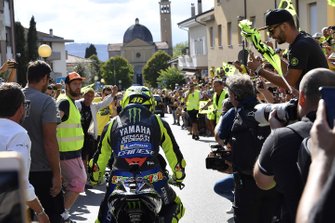 Valentino Rossi, Yamaha Factory Racing per le strade di Tavullia