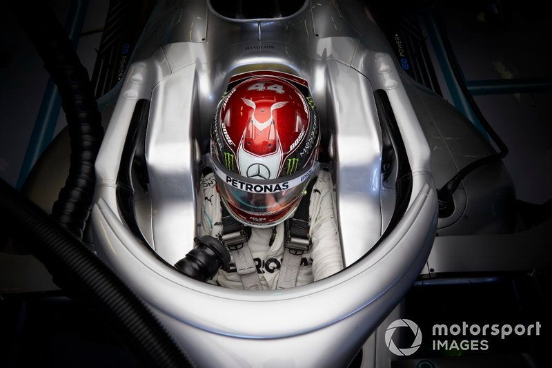 3: Lewis Hamilton, Mercedes, 1min14s769