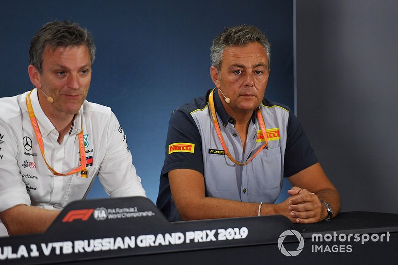 James Allison, Technical Director, Mercedes AMG, e Mario Isola, Racing Manager, Pirelli Motorsport