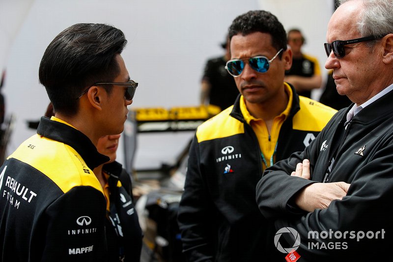 Guanyu Zhou, Renault F1 Team