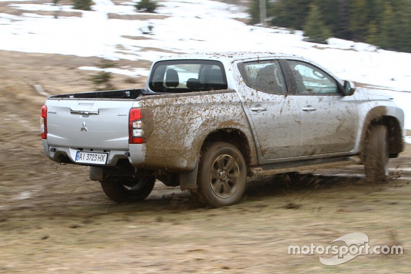 Mitsubishi L200