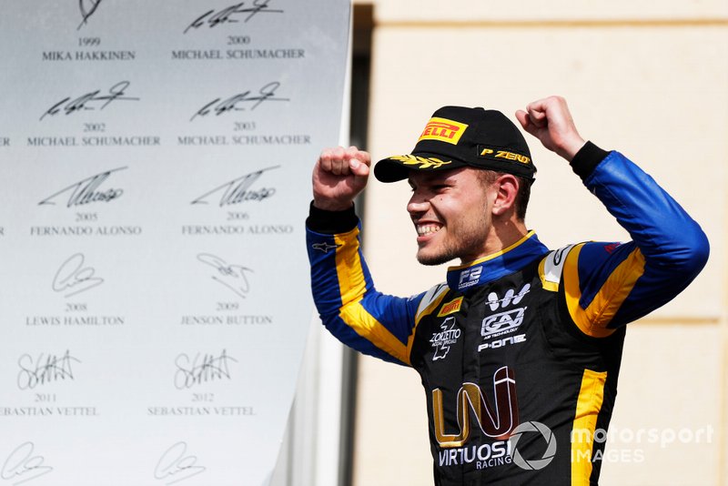Podio: Luca Ghiotto, UNI VIRTUOSI, celebra