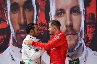 Sebastian Vettel, Ferrari, Lewis Hamilton, Mercedes AMG F1 in Parc Ferme
