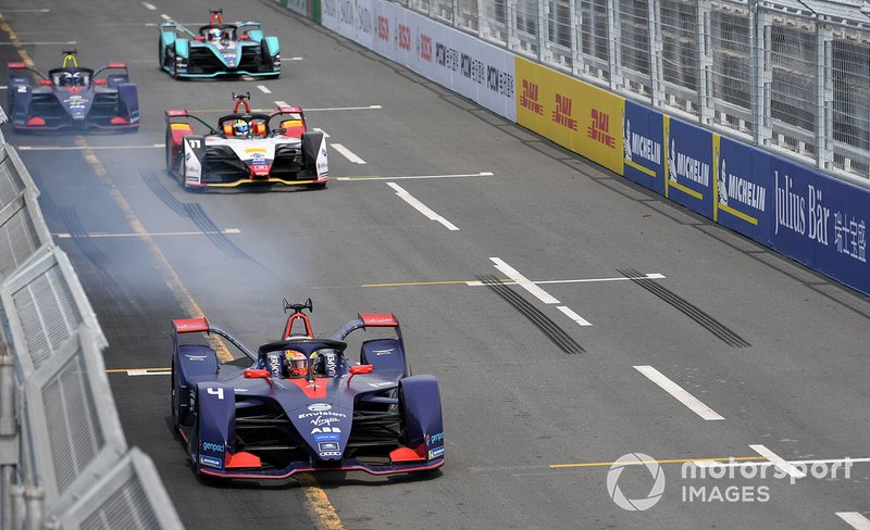 Robin Frijns, Envision Virgin Racing, Audi e-tron FE05, performs a practice start in front of Lucas Di Grassi, Audi Sport ABT Schaeffler, Audi e-tron FE05, Sam Bird, Envision Virgin Racing, Audi e-tron FE05, Mitch Evans, Panasonic Jaguar Racing, Jaguar I-Type 3