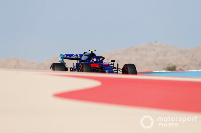 Алекс Албон, Toro Rosso STR14