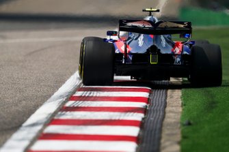 Alexander Albon, Toro Rosso STR14