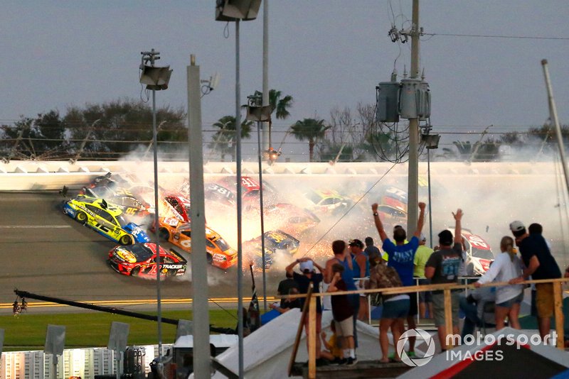 Martin Truex Jr., Joe Gibbs Racing, Toyota Camry Bass Pro Shops, Ryan Blaney, Team Penske, Ford Mustang Menards/Peak, Ryan Newman, Roush Fenway Racing, Ford Mustang Oscar Mayer Deli Fresh and Matt DiBenedetto, Leavine Family Racing, Toyota Camry Procore crash