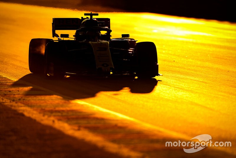 Daniel Ricciardo, Renault F1 Team R.S.19