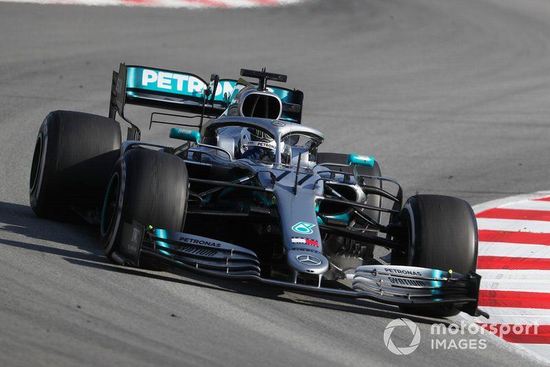 Valtteri Bottas, com o W10, foi o 13º e último