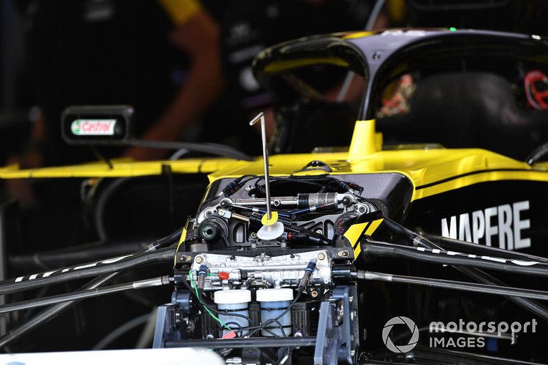 Renault R.S.19 front suspension