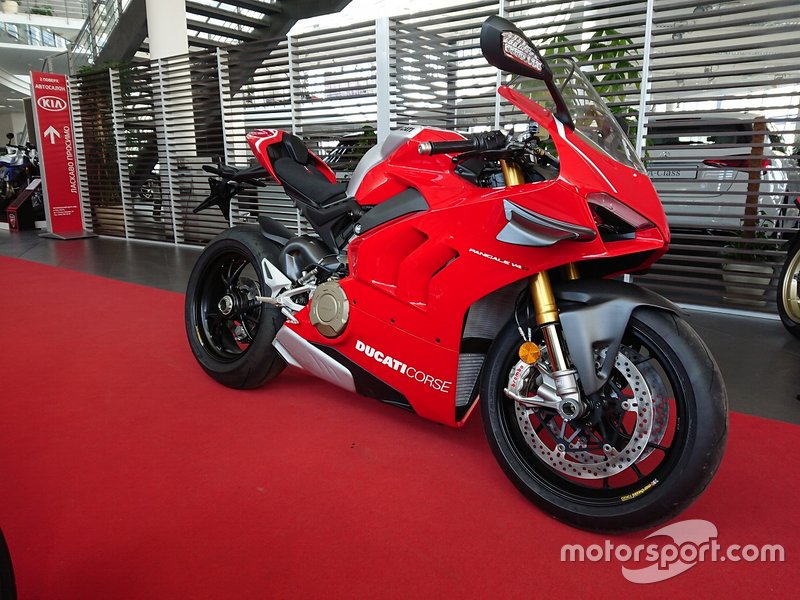 Мотоцикл Ducati Panigale V4 R