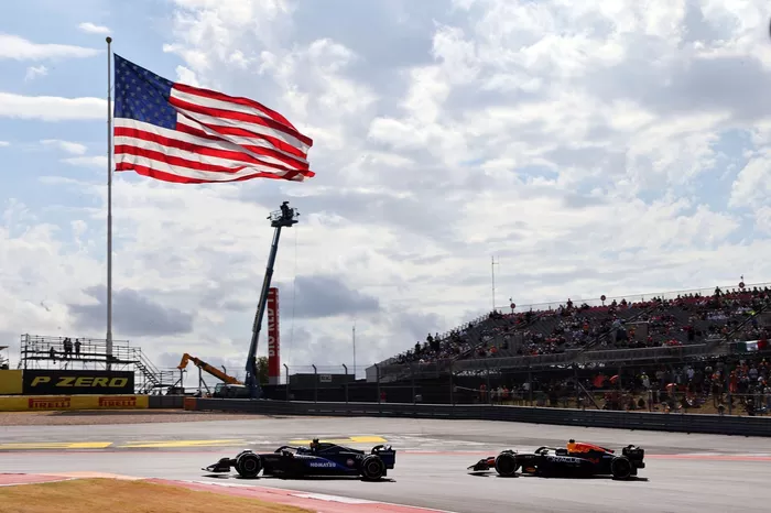 Franco Calapinto, Williams Racing FW46, Max Verstappen, Red Bull Racing RB20