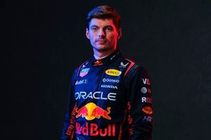 PUMA - レッドブル　レーシングスーツレプリカ　2021モデル　フェルスタッペンモデル PUMA - レッドブル レーシングスーツレプリカ 2021モデル