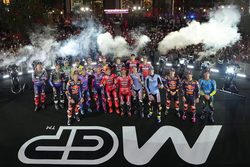 Photo de groupe des coureurs