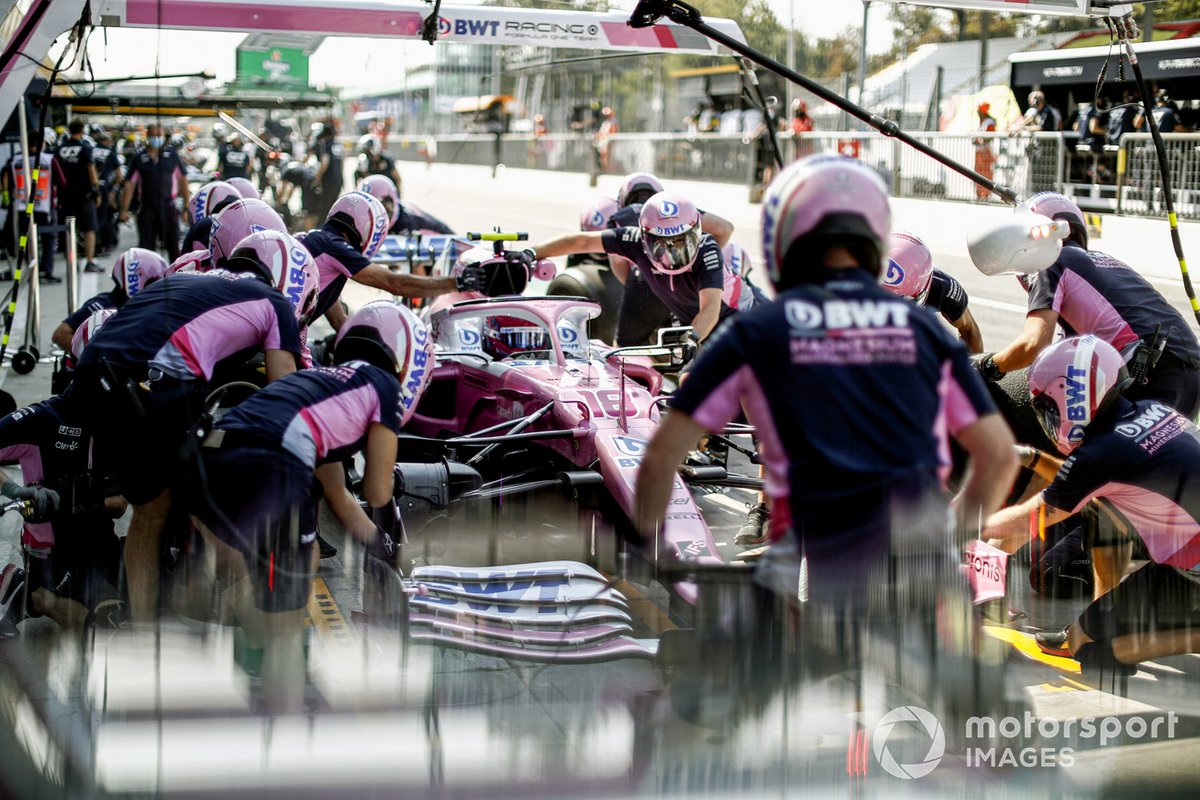 Lance Stroll, Racing Point RP20 en pits