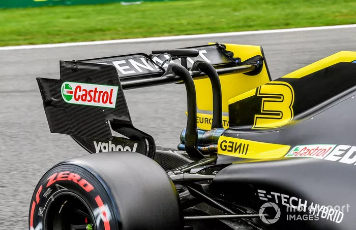Alerón trasero y DRS del coche de Daniel Ricciardo, Renault F1 Team R.S.20