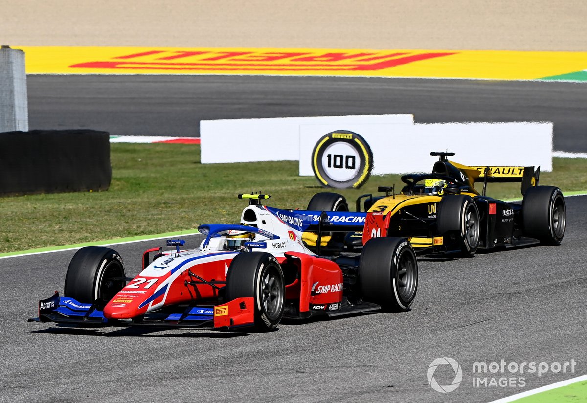 Robert Shwartzman, Prema Racing precede Guanyu Zhou, UNI-Virtuosi
