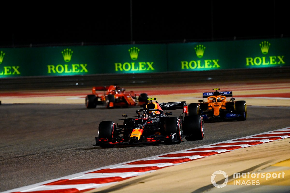 Alex Albon, Red Bull Racing RB16, Lando Norris, McLaren MCL35, Sebastian Vettel, Ferrari SF1000