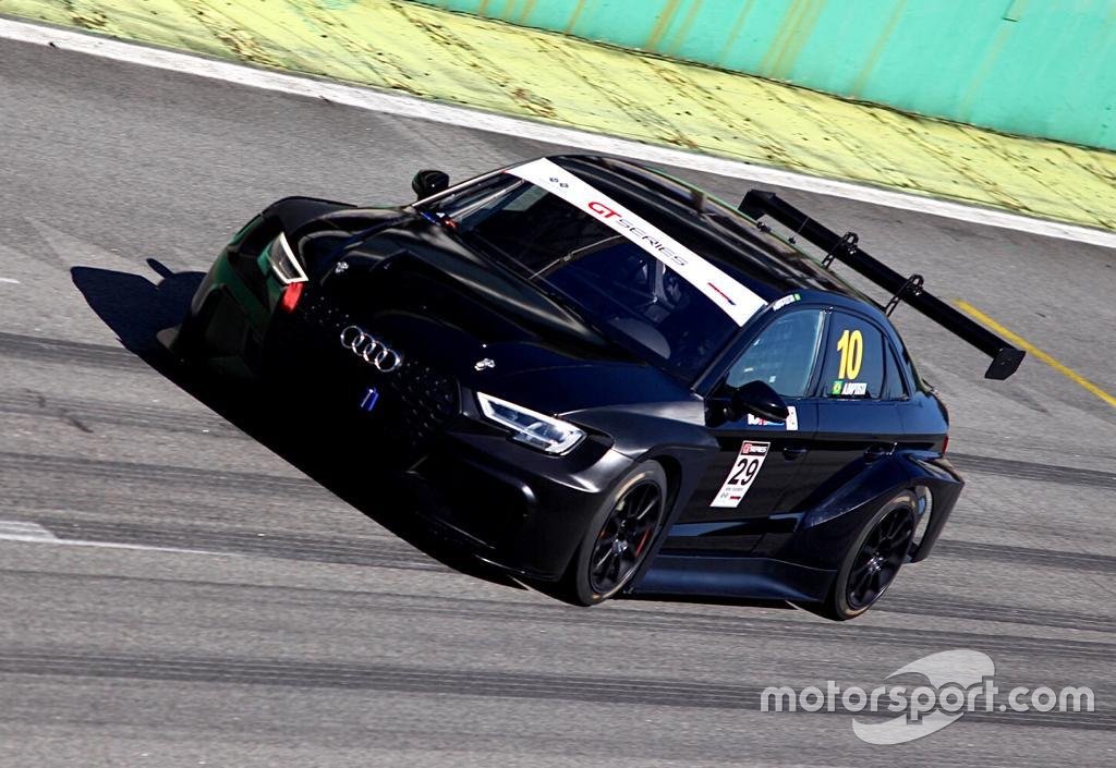 Teste de carro da Audi para TCR South America