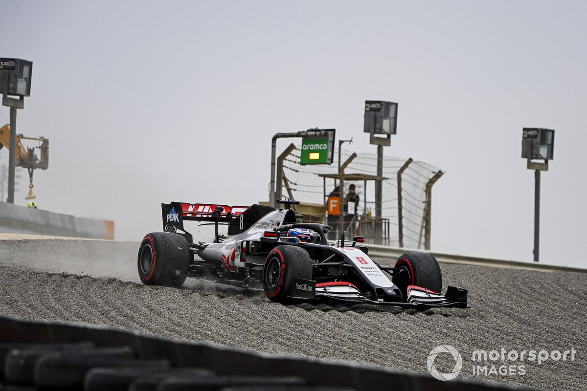 Romain Grosjean, Haas VF-20 se va a la grava