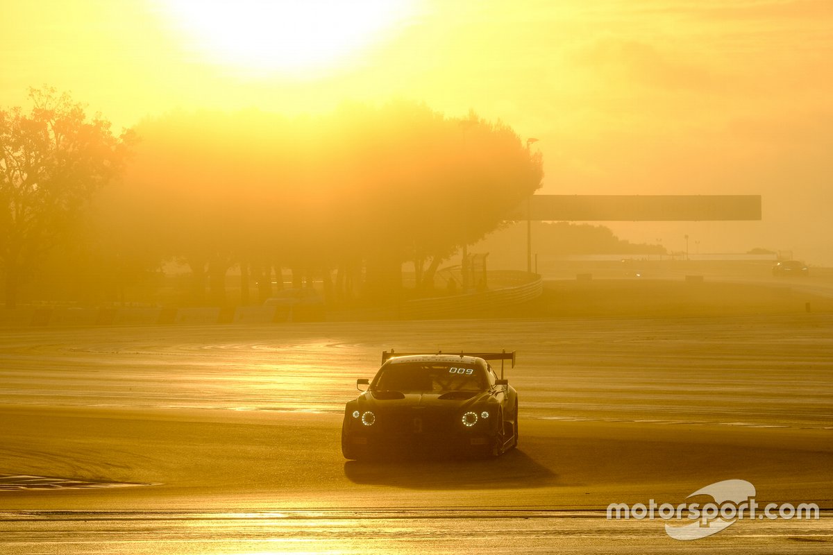 #9 K-Pax Racing Bentley Continental GT3: Jordan Pepper, Alvaro Parente, Andy Soucek