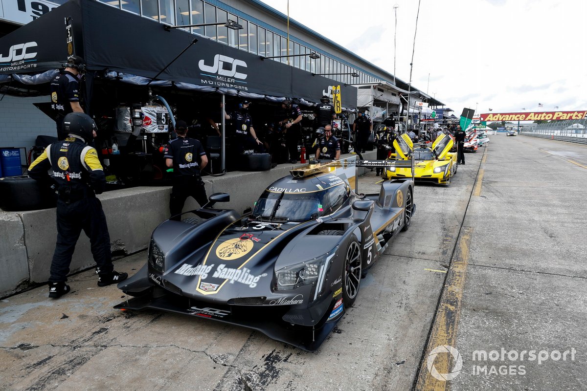 #5 Mustang Sampling Racing / JDC-Miller MotorSports Cadillac DPi, DPi: Sebastien Bourdais, Tristan Vautier, Loic Duval