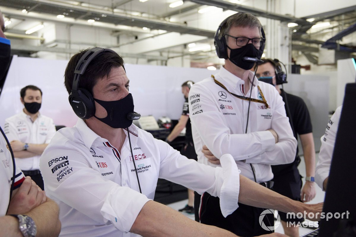 Toto Wolff, Team Principal e CEO, Mercedes AMG, e James Allison, Direttore tecnico Mercedes AMG