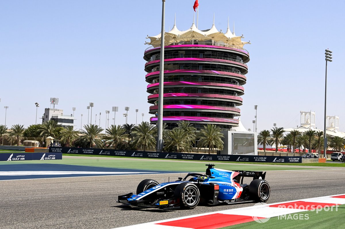 Guanyu Zhou, Uni-Virtuosi Racing