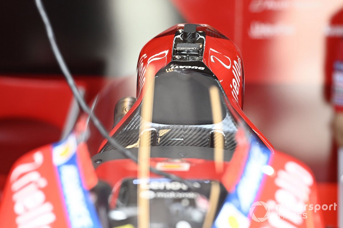 Detalle de la moto Ducati Team