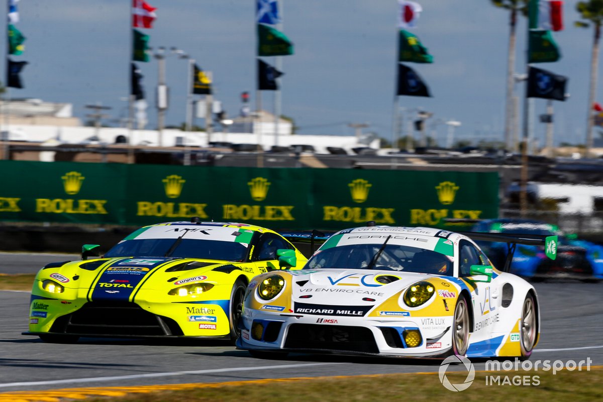 #88 Team Hardpoint EBM Porsche 911 GT3R, GTD: Rob Ferriol, Earl Bamber, Katherine Legge, Christina Nielsen