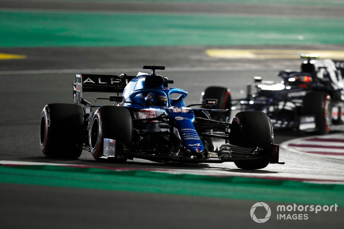 Fernando Alonso, Alpine A521, Yuki Tsunoda, AlphaTauri AT02
