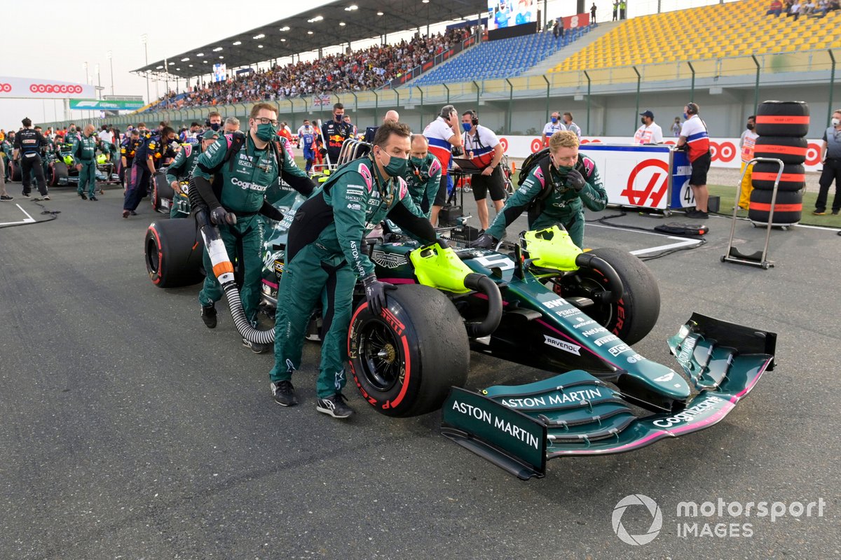 Sebastian Vettel, Aston Martin AMR21, arrives on the grid